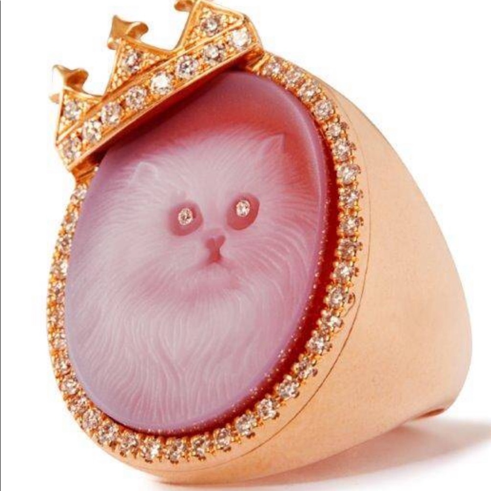 Meet your Posher, Nana